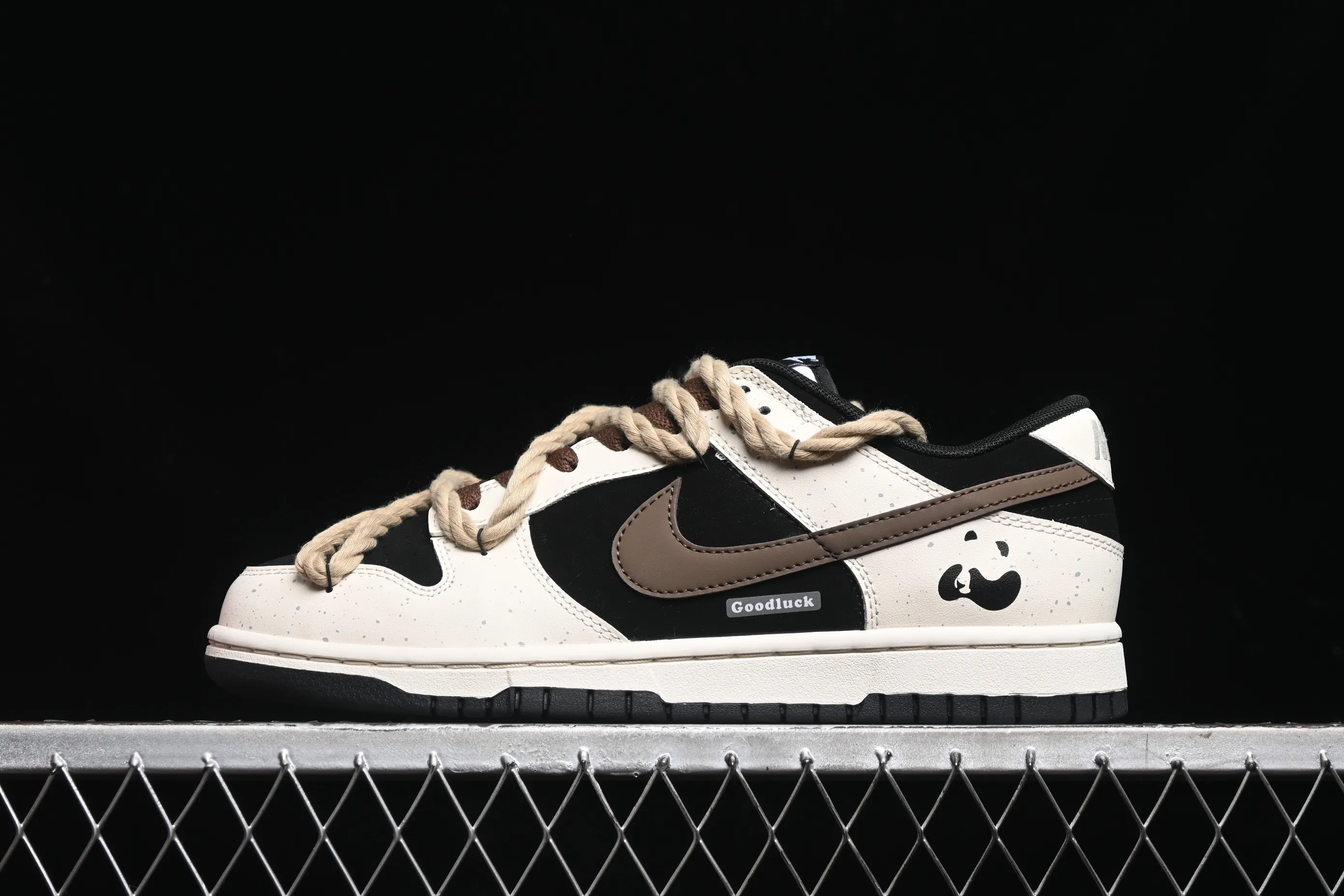 All categories Nk SB Dunk series Nk SB Dunk Low Low-top sneakers Nk Dunk Low TMS Little Red Panda Dopamine Mocha Chinese style splash-ink old deconstruction Low-top casual sneakers DD1391-100